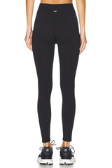 The V Legging