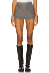 Benoite Short