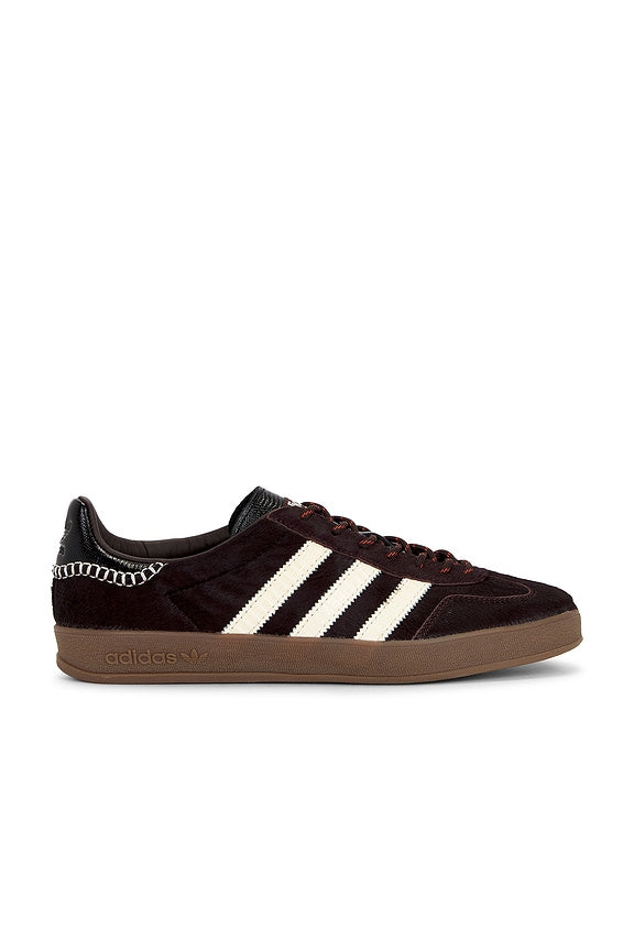 Gazelle Pony Sneaker