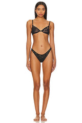 Le Stretch Multifit High Leg Thong