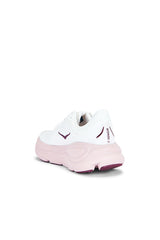 Bondi 9 Sneaker