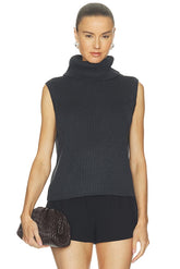 Keris Turtle Neck Vest