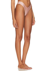Amelie Bottom
