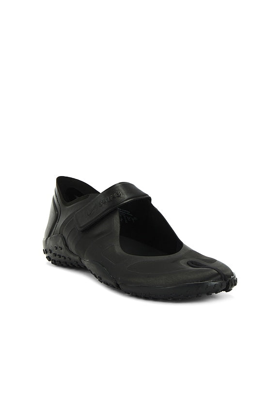 Rift Satin Sneaker