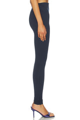 Sculpted Hip Legging in Dark Navy