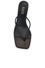 Livy Wedge
