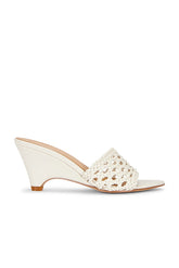 Estela Wedge