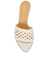 Estela Wedge