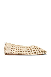 Shira Flat