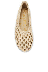 Shira Flat