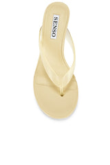 Flowe Sandal