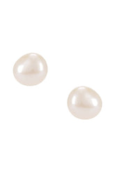 Pearl Stud Earring