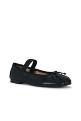 Caspian Mary Jane Flat