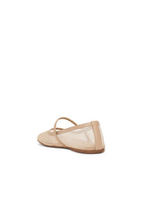 Melany Flat