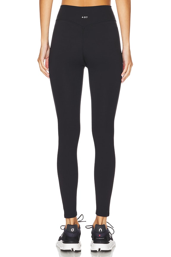 The V Legging