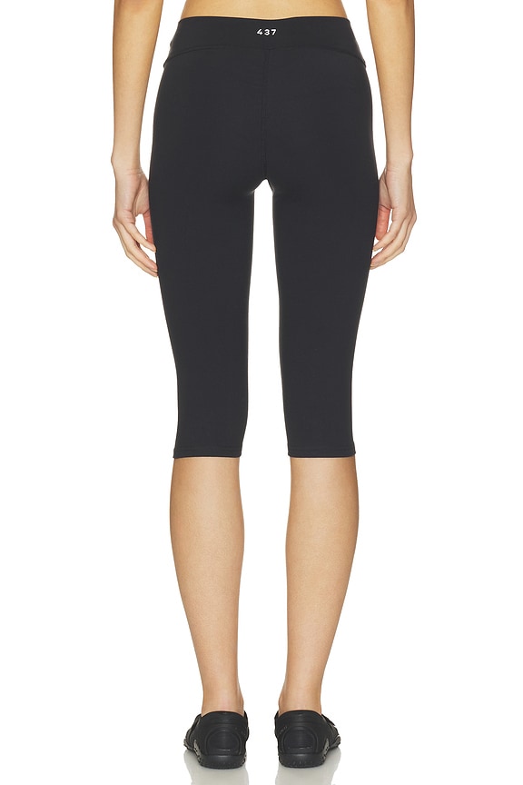 The Capri Legging