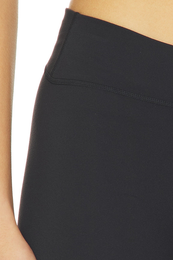 The Capri Legging