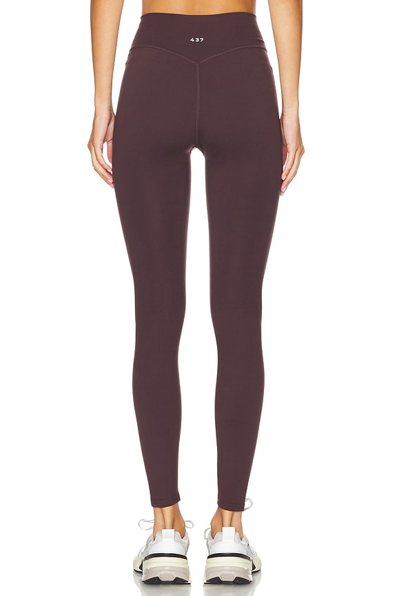 The V Legging