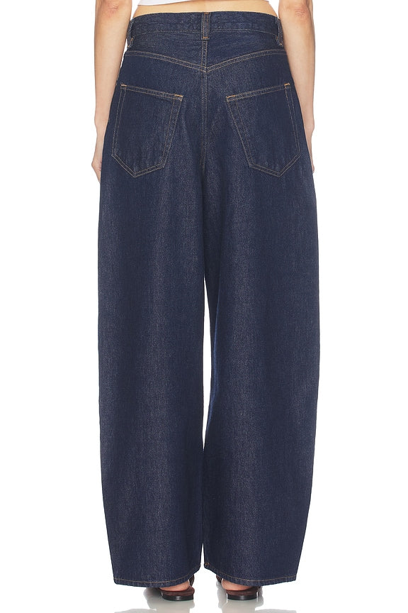 Rounded Baggy Jeans