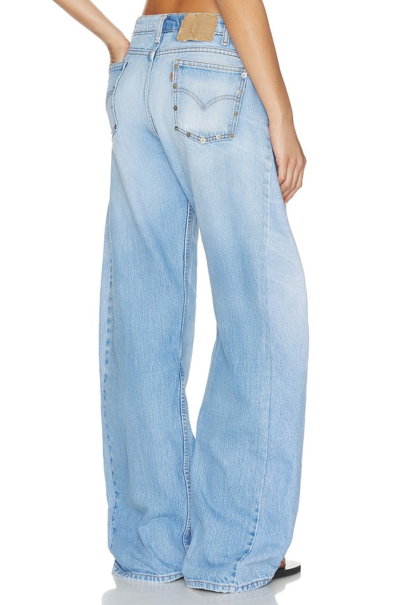 The Noa Barrel Jean