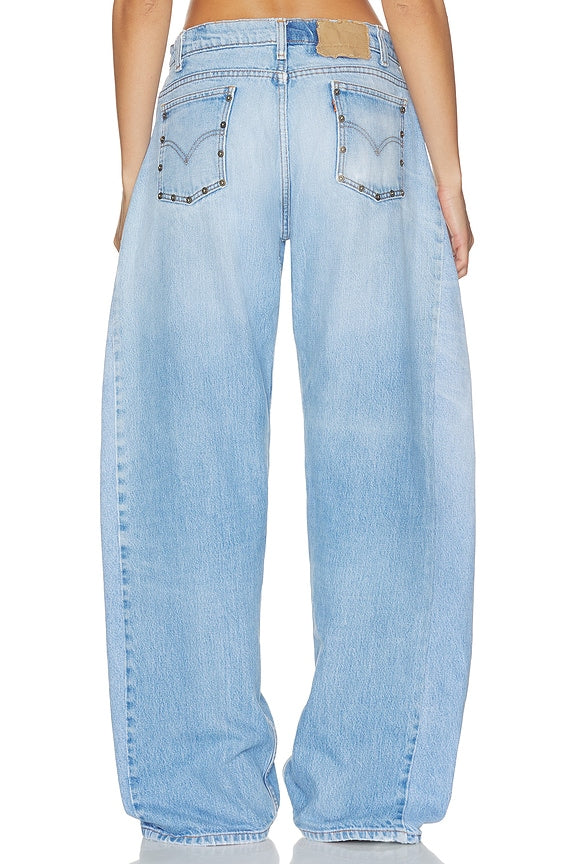 The Noa Barrel Jean