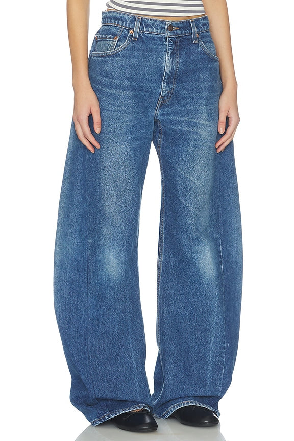The Noa Barrel Jean