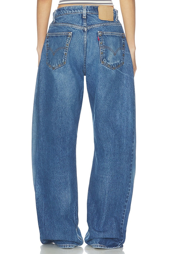 The Noa Barrel Jean