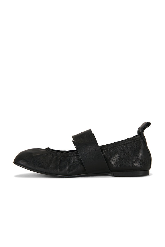 Sarea Mary Jane Flat