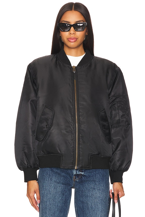 Leon Bomber