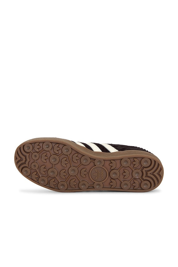 Gazelle Pony Sneaker