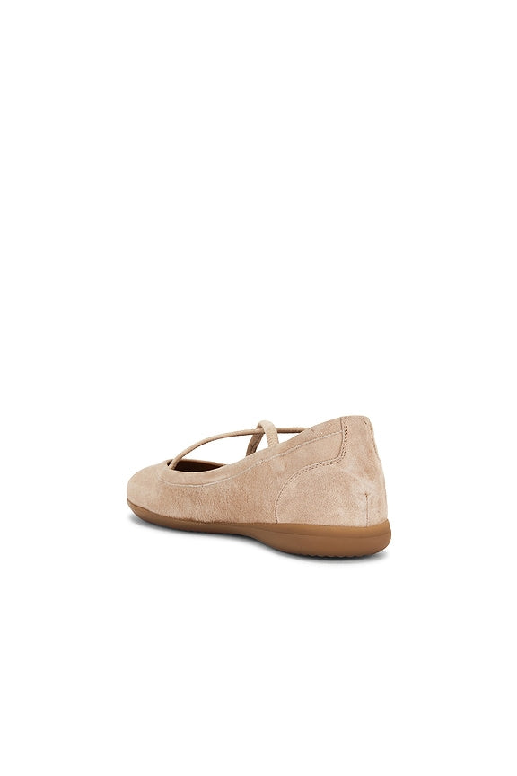 Sella Sneaker