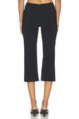 Elora Capri