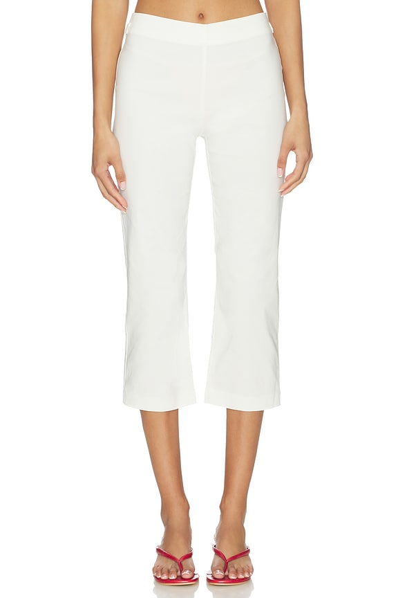 Elora Capri