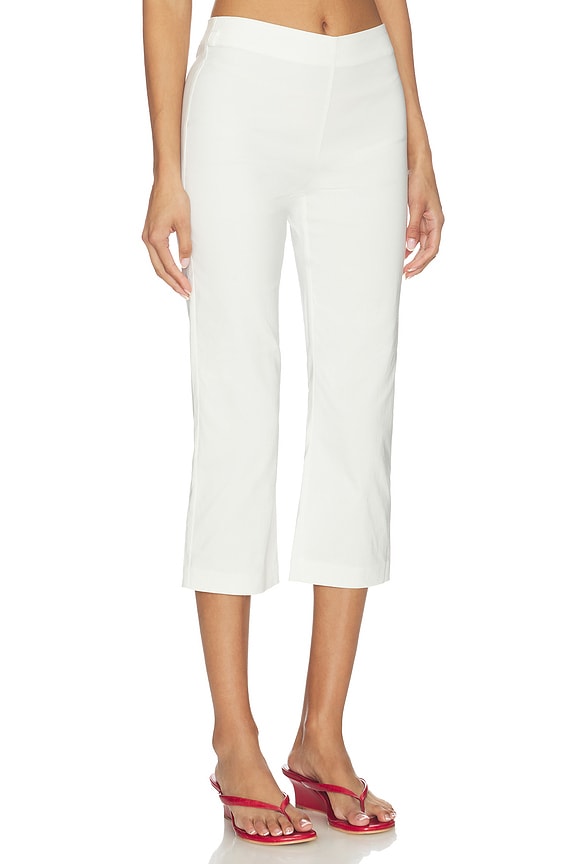 Elora Capri