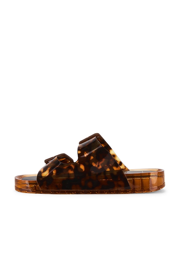 Julio Sandal