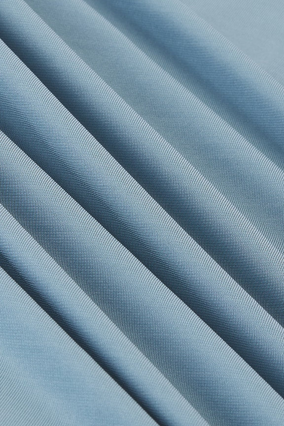 Auda Gown