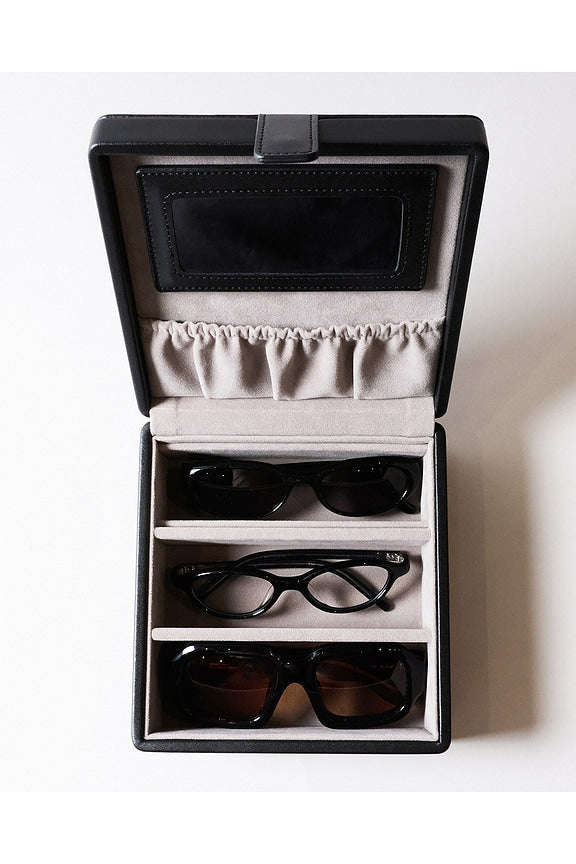 Capsule Case