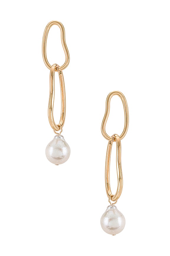 Pearl Drop Earring