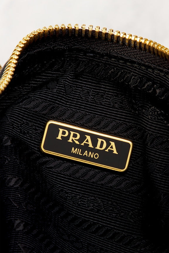 Prada Saffiano Re-Edition 2005 Shoulder Bag