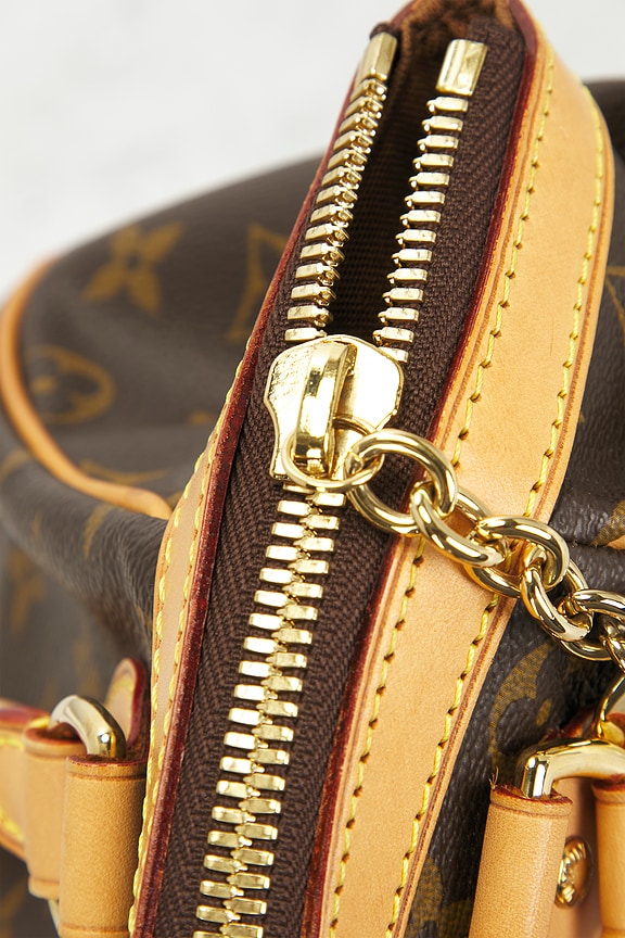 Louis Vuitton Monogram Tivoli PM Handbag