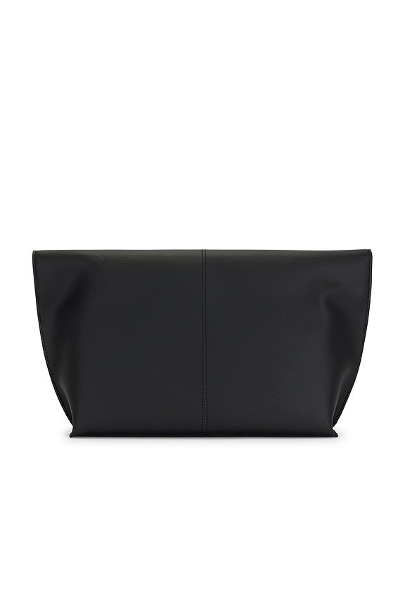 Seamed Clutch