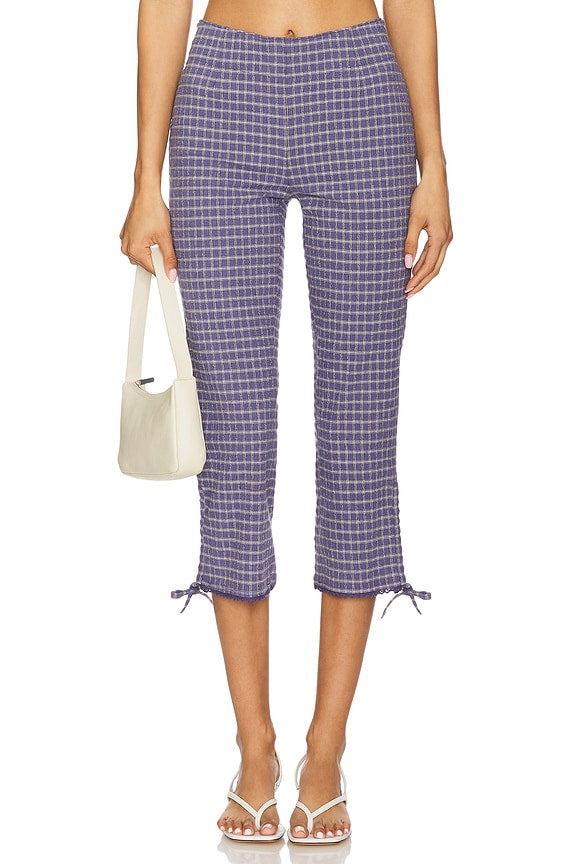 Feeling Flirty Slim Capri Pant