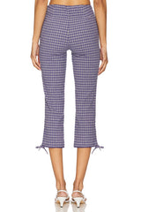 Feeling Flirty Slim Capri Pant