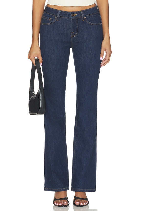 Low Boot Jeans