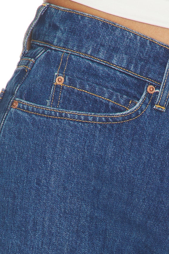 Ava Mid Rise Relaxed Short