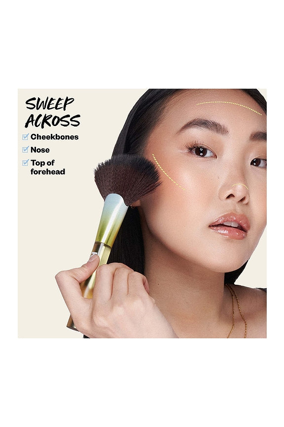 The Sun Show Glowy Warmth Talc-Free Baked Bronzer