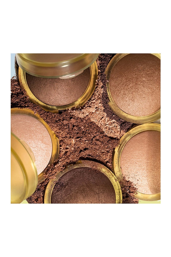 The Sun Show Glowy Warmth Talc-Free Baked Bronzer