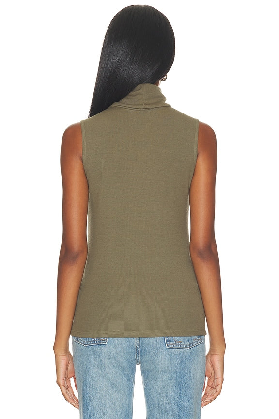Ceci Slvless Turtle Neck