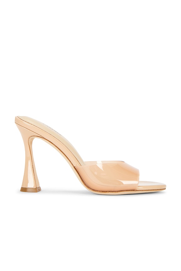 Avery Sandal