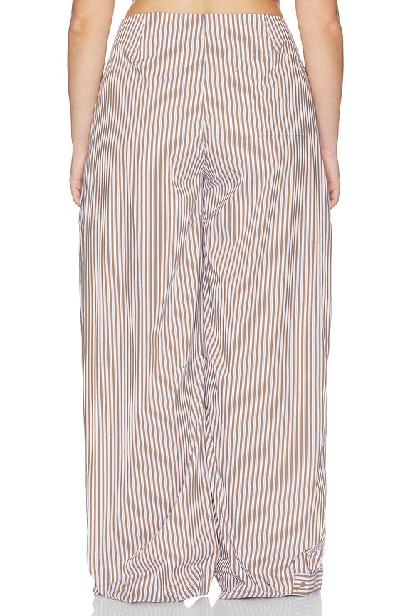 Freya Pant